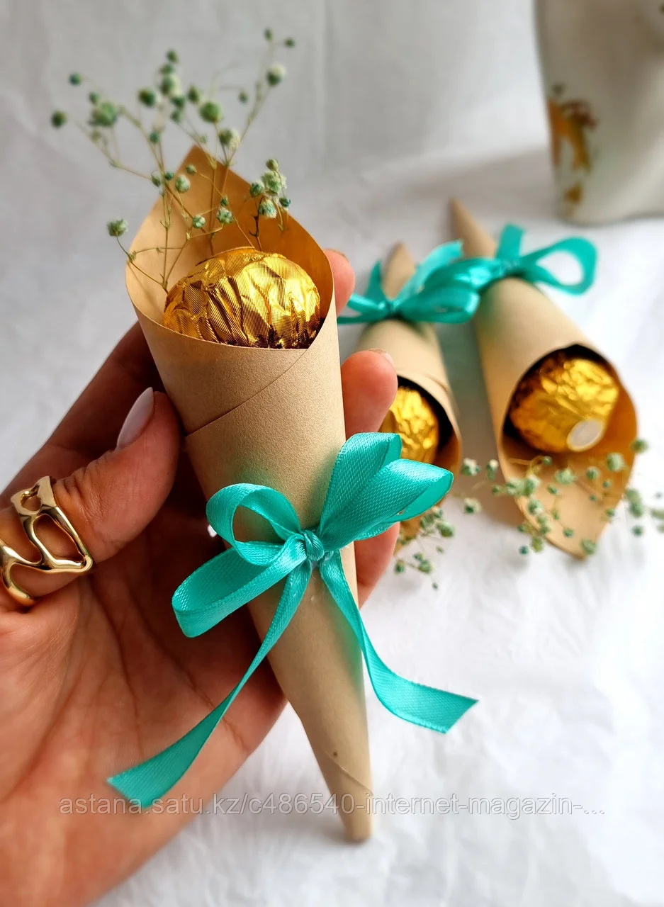 Бонбоньерки Мини-букет из премиум шоколада Ferrero Rocher, фото 1